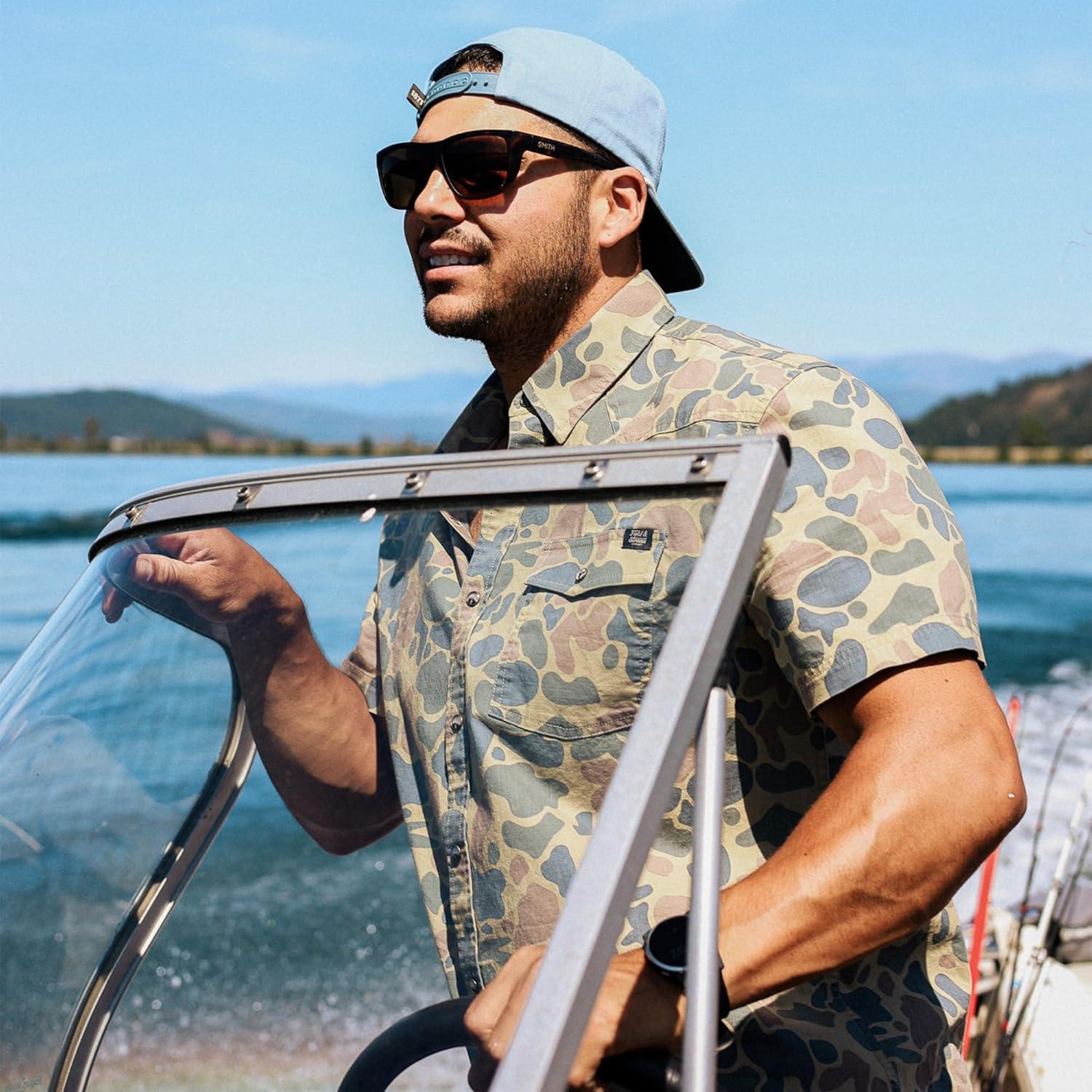 imageField ampamp Stream Mens Covey Back Short Sleeve Casual ShirtCamo