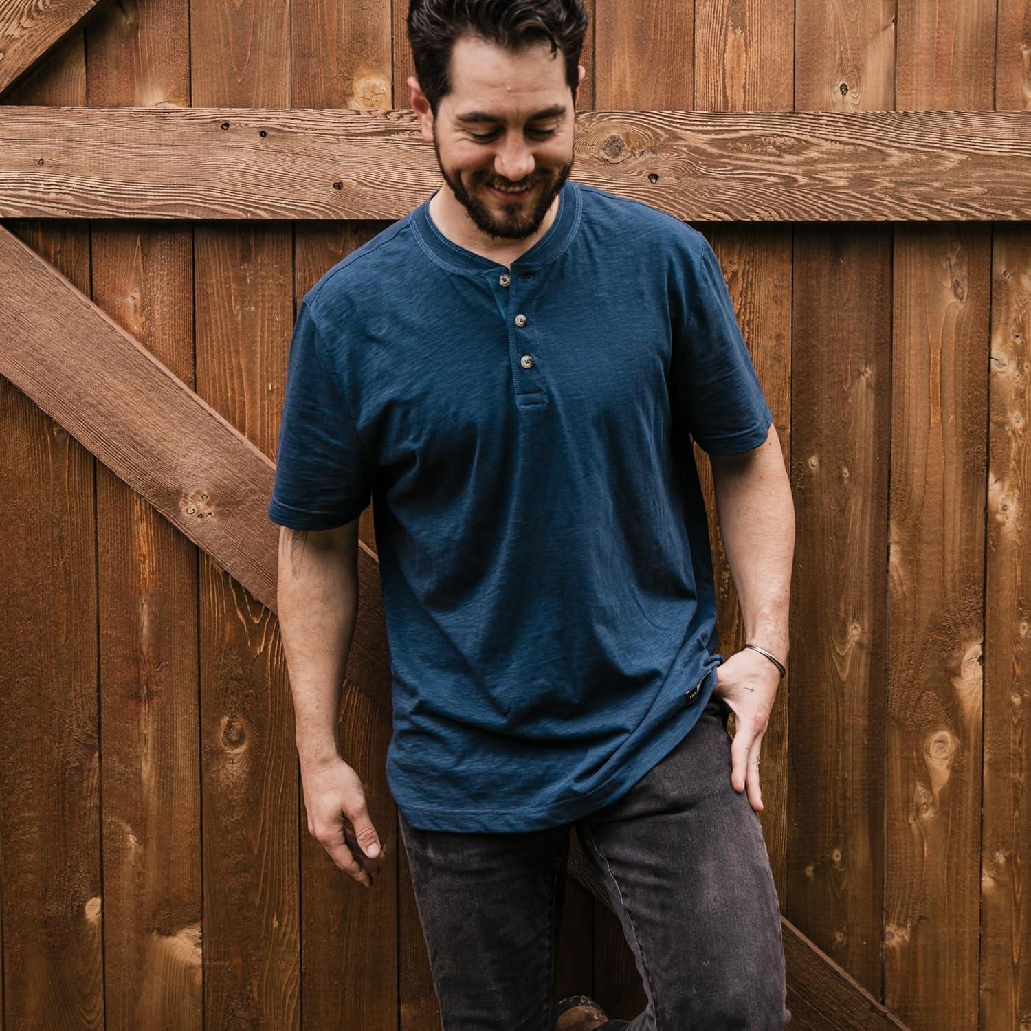 imageField ampamp Stream Mens Hemingway Short Sleeve HenleyNavy Blue